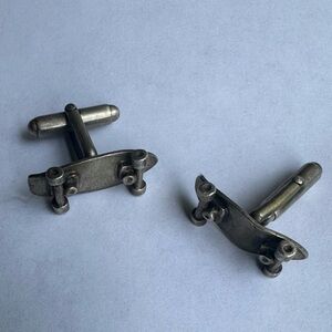 Skateboard cuff-links, custom silver design